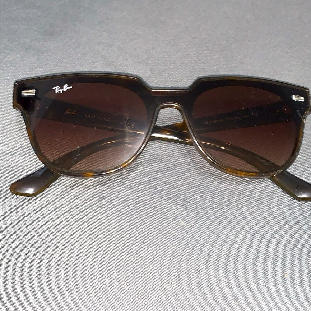 Ray Ban Unisex sunglasses